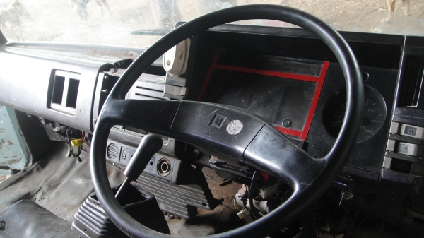 คุณพิเชษ นราธิวาส จองแล้ว หัว ROCKY สีเดิมบางป๊อง สวยเดิม ขาหน้า-หลัง กันชน คันเกียร์ กรองหลังเก๋ง ของครบ สวย ถูก