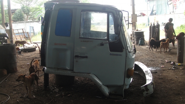 คุณพิเชษ นราธิวาส จองแล้ว หัว ROCKY สีเดิมบางป๊อง สวยเดิม ขาหน้า-หลัง กันชน คันเกียร์ กรองหลังเก๋ง ของครบ สวย ถูก