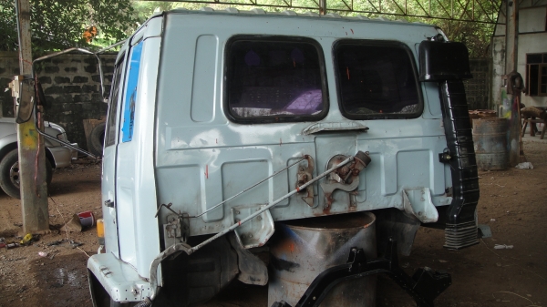 คุณพิเชษ นราธิวาส จองแล้ว หัว ROCKY สีเดิมบางป๊อง สวยเดิม ขาหน้า-หลัง กันชน คันเกียร์ กรองหลังเก๋ง ของครบ สวย ถูก