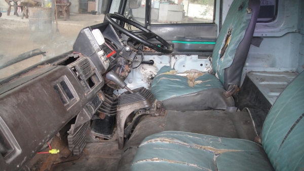 คุณพิเชษ นราธิวาส จองแล้ว หัว ROCKY สีเดิมบางป๊อง สวยเดิม ขาหน้า-หลัง กันชน คันเกียร์ กรองหลังเก๋ง ของครบ สวย ถูก