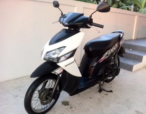 Honda Click 110 สีขาว เดิมๆ เครื่องดี