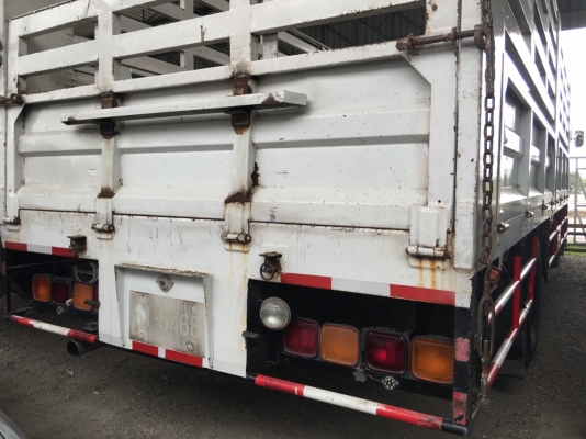 ขายรถ 6 ล้อ อีซูซุ 240 แรง ปี 55 ยาว 7.6 ม. สภาพดี คัสซีสวย จัดแนนท์ได้ครับ สนใจติดต่อได้ที่ 081-9420141  ,  081-5715326