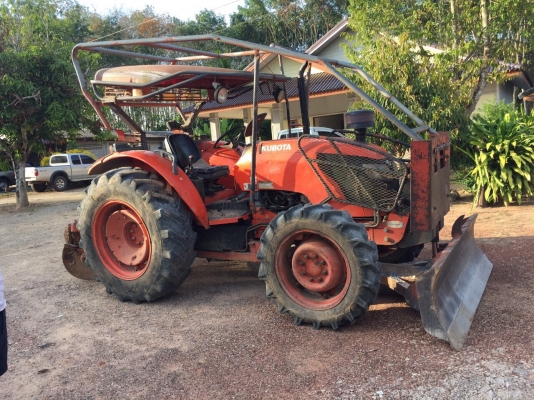 ขายรถไถ2เพลา KUBOTA M7040DT เครี่อง 70แรงม้า ปี51 สนใจโทร 081-970-1072