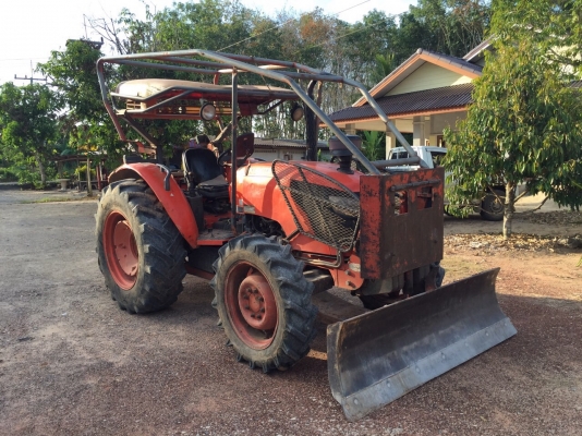 ขายรถไถ2เพลา KUBOTA M7040DT เครี่อง 70แรงม้า ปี51 สนใจโทร 081-970-1072