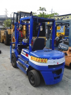 ขาย รถโฟล์คลิฟท์ KOMATSU รุ่น FD25-11