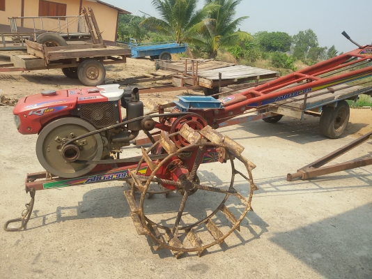 ขายเครื่องคูโบต้าอาที100 กับตัวรถสยาม99 เดินหน้า2เกียร์ถอยหลัง1เกียร์ ขายใน  ราคา38500บาท รถอยู่วังบัว คลองขลุง กำแพงเพชร    สนใจสอบุถามได้ที่081 3655997 อำพร  พาเจริญ  ราคาต่อรองได้อีกนะครับ