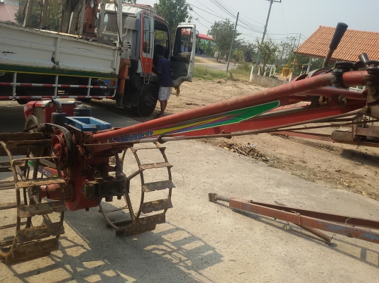 ขายเครื่องคูโบต้าอาที100 กับตัวรถสยาม99 เดินหน้า2เกียร์ถอยหลัง1เกียร์ ขายใน  ราคา38500บาท รถอยู่วังบัว คลองขลุง กำแพงเพชร    สนใจสอบุถามได้ที่081 3655997 อำพร  พาเจริญ  ราคาต่อรองได้อีกนะครับ