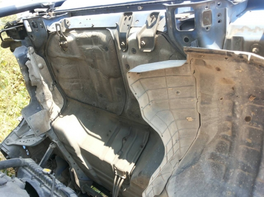 รถบรรทุก 6 ล้อ ISUZU ปี 48 ตู้แห้ง 8บาน เครื่อง 130 แรง 485,000.   รถอยู่สระบุรี