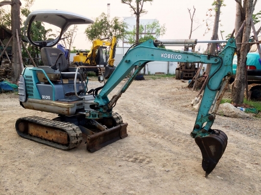 ขายรถแม็คโคร KOBELCO SK015 เก่านอก มี VDO ทดลองขับให้ดู สภาพพร้อมใช้งาน ติดต่อ 086-775-7900 086-324-1992