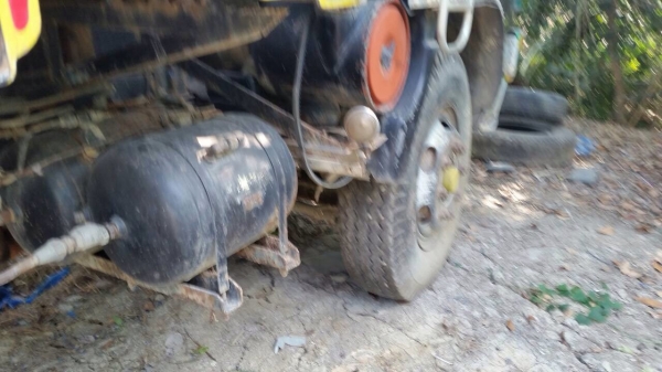 ขายรถบรรทุกสิบล้อดัมพ์ Hino 3H เครื่องเดิม HO7D-195 แรง ปี 39 กระบะดัมพ์มิเนียม ทะเบียนพร้อม