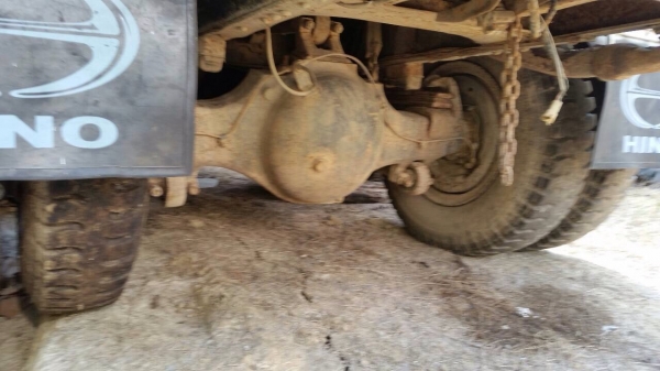 ขายรถบรรทุกสิบล้อดัมพ์ Hino 3H เครื่องเดิม HO7D-195 แรง ปี 39 กระบะดัมพ์มิเนียม ทะเบียนพร้อม