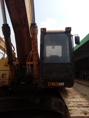 ขายรถเเมคเเมคโคร330 รถสวยพร้อมใช่งานได้เเรงดีมากเดิมทังคันสนใจชอบโทรเลย0818021463-0616582035