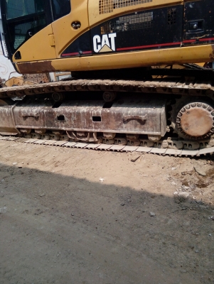 ขายรถเเมคเเมคโคร330 รถสวยพร้อมใช่งานได้เเรงดีมากเดิมทังคันสนใจชอบโทรเลย0818021463-0616582035