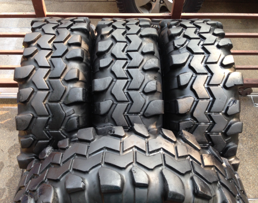 ยาง Super swamper 35 12.5 R16.5 ดอกเต็มๆ ลุยได้อีกหลายปี ราคาไม่แพง