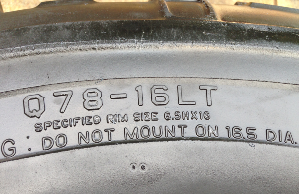 ยาง Super swamper 35 12.5 R16.5 ดอกเต็มๆ ลุยได้อีกหลายปี ราคาไม่แพง