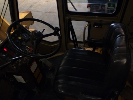 Komatsu WA100-1 SN: 34239 นำเข้าจากญี่ปุ่น สภาพสวย ต้องการขายล้างสต็อคครับ เสนอราคามาได้เลย