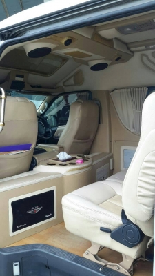 toyota commuter2.5d4d เกียร์ธรรมดา แต่งVIPเต็มลำ
