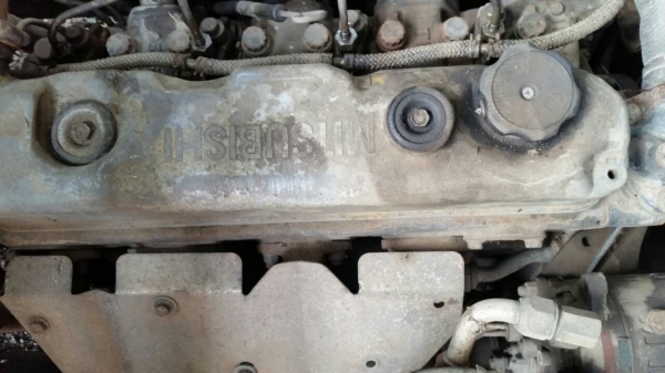 ขายรถ 6 ล้อ Mitsubishi  center