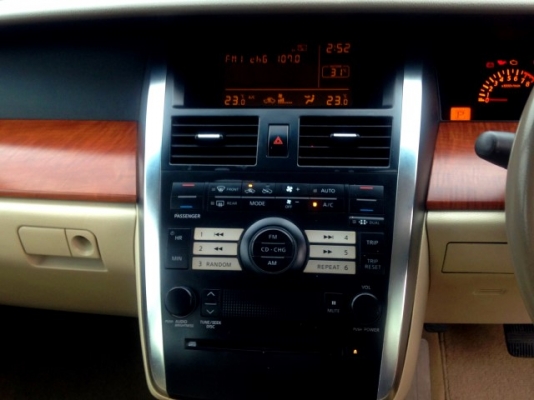 ขาย/แลก/เทิร์น teana 230JM ปี2005 ราคาถูกๆคับ ออกรถฟรีดาวน์ครับ