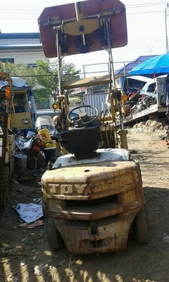 ขาย รถตักล้อยาง แบบยางหน้าคู่ TOYOTA 2SG7 เก่านอก ราคาถูกมากครับ