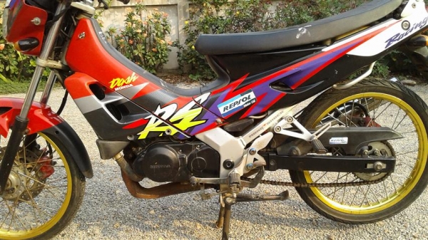 ขายโนวาแดชเอกสารพร้อมโอนภาษีขาดปีเดียวรถมือแรกเครื่องดีอะไล่ต้องไปเก็บเองขายตามสภาพ 6900 บาท ขายโนวาแดชเอกสารพร้อมโอนภาษีขาดปีเดียวรถมือแรกเครื่องดีอะไล่ต้องไปเก็บเองขายตามสภาพ 6900 บาท