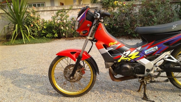 ขายโนวาแดชเอกสารพร้อมโอนภาษีขาดปีเดียวรถมือแรกเครื่องดีอะไล่ต้องไปเก็บเองขายตามสภาพ 6900 บาท ขายโนวาแดชเอกสารพร้อมโอนภาษีขาดปีเดียวรถมือแรกเครื่องดีอะไล่ต้องไปเก็บเองขายตามสภาพ 6900 บาท