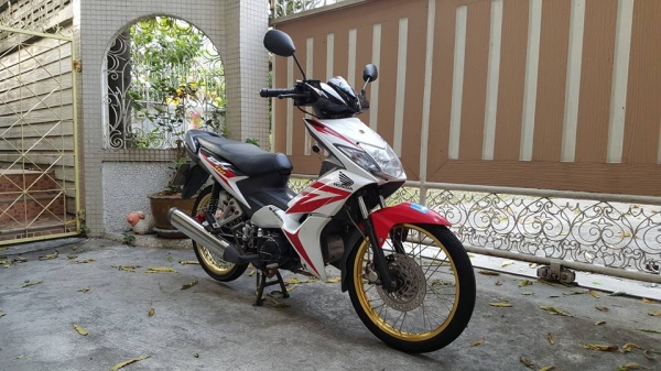 ขออนุญาติขาย HONDA WAVE CZ-i 110 รุ่น TOP ดิสเบรคหน้าและหลัง ฟรีค่าโอน