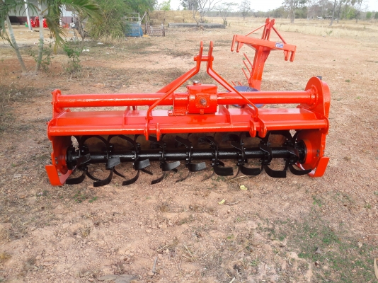 ขายอุปกรณ์ติดรถไถหลายรายการครับ