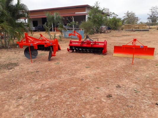 ขายอุปกรณ์ติดรถไถหลายรายการครับ