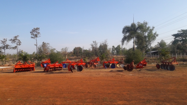 ขายอุปกรณ์ติดรถไถหลายรายการครับ