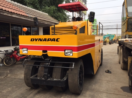 ขายด่วนรถบดล้อยาง9ล้อDYNAPAC R20B พร้อมใช้งาน เล่มทะเบียน