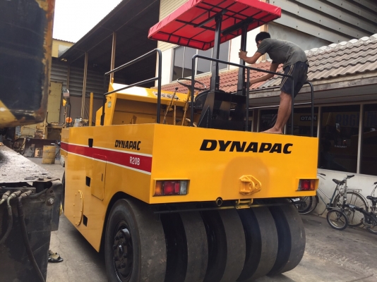 ขายด่วนรถบดล้อยาง9ล้อDYNAPAC R20B พร้อมใช้งาน เล่มทะเบียน