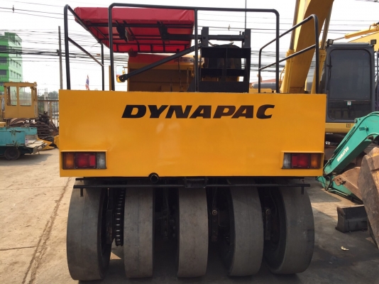ขายด่วนรถบดล้อยาง9ล้อDYNAPAC R20B พร้อมใช้งาน เล่มทะเบียน