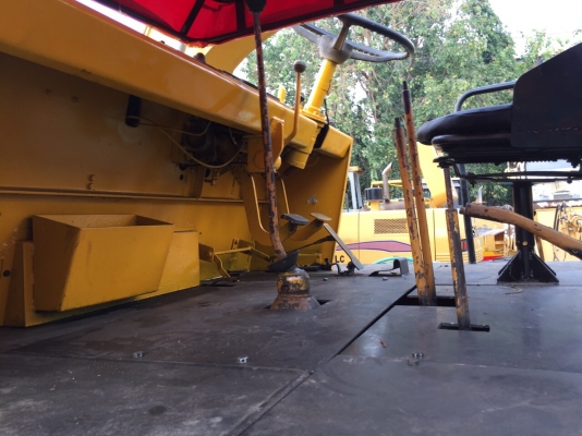 ขายด่วนรถบดล้อยาง9ล้อDYNAPAC R20B พร้อมใช้งาน เล่มทะเบียน