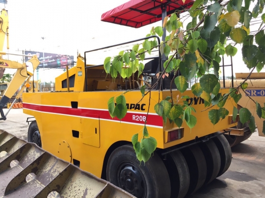 ขายด่วนรถบดล้อยาง9ล้อDYNAPAC R20B พร้อมใช้งาน เล่มทะเบียน