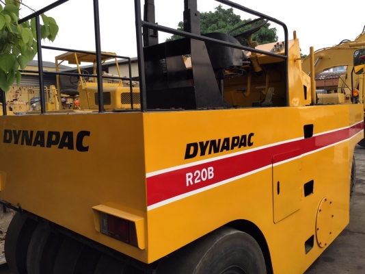 ขายด่วนรถบดล้อยาง9ล้อDYNAPAC R20B พร้อมใช้งาน เล่มทะเบียน