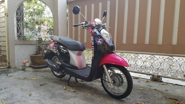 ขออนุญาติขาย SCOOPY-i 110 CC ทะเบียนเลขมงคล 989 กรุงเทพ เก้าหน้าเก้าหลัง