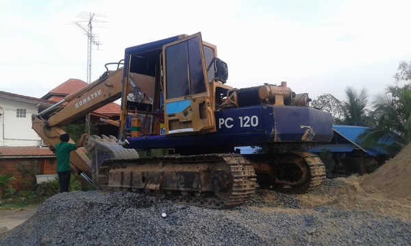 **450,000 บ.ต่อรอง/// แบคโฮ KOMATSU PC120-3 เครื่อง/ปั้ม เดิม แรง เร็ว สวย ระบบครบ แอร์เย็น สัญญาซื้อขาย **ขาย KOMATSU PC120 รุ่น3 แบคโฮสภาพสวย เต็ม พร้อมลุยงาน HYD.EXCAVATOR KOMATSU PC120-3 ระบบครบ เครื่องเดิม ปั้มเดิม ครับ เครื่องดี แน่น ปั้มดี แรง ครับ **450,000 บ.ต่อรอง/// แบคโฮ KOMATSU PC120-3 เครื่อง/ปั้ม เดิม แรง เร็ว สวย ระบบครบ แอร์เย็น สัญญาซื้อขาย **ขาย KOMATSU PC120 รุ่น3 แบคโฮสภาพสวย เต็ม พร้อมลุยงาน HYD.EXCAVATOR KOMATSU PC120-3 ระบบครบ เครื่องเดิม ปั้มเดิม ครับ เครื่องดี แน่น ปั้มดี แรง ครับ