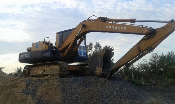 **450,000 บ.ต่อรอง/// แบคโฮ KOMATSU PC120-3 เครื่อง/ปั้ม เดิม แรง เร็ว สวย ระบบครบ แอร์เย็น สัญญาซื้อขาย **ขาย KOMATSU PC120 รุ่น3 แบคโฮสภาพสวย เต็ม พร้อมลุยงาน HYD.EXCAVATOR KOMATSU PC120-3 ระบบครบ เครื่องเดิม ปั้มเดิม ครับ เครื่องดี แน่น ปั้มดี แรง ครับ **450,000 บ.ต่อรอง/// แบคโฮ KOMATSU PC120-3 เครื่อง/ปั้ม เดิม แรง เร็ว สวย ระบบครบ แอร์เย็น สัญญาซื้อขาย **ขาย KOMATSU PC120 รุ่น3 แบคโฮสภาพสวย เต็ม พร้อมลุยงาน HYD.EXCAVATOR KOMATSU PC120-3 ระบบครบ เครื่องเดิม ปั้มเดิม ครับ เครื่องดี แน่น ปั้มดี แรง ครับ