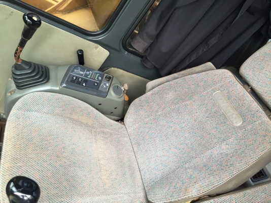 KOMATSU PC 200-6 ไฟฟ้าครบ เอกสารอินวอยซ์ รถทำงานทุกวัน KOMATSU PC 200-6 ไฟฟ้าครบ เอกสารอินวอยซ์ รถทำงานทุกวัน