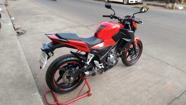 ขายคับ HONDA CB300F ปี2015 สีสวย ท่อแต่งทั้งเส้น กันล้ม มีท่อเดิม ทะเบียนพร้อมโอน ราคา 92500 บาท ส่งได้ทั่วไทยคับ สนใจติดต่อ 081-0578282 FACEBOOK ชาญณรงค์ ป๊อป ชัยอมฤต ไอดีไลน์ POPBIGBIKESAKON คับ สนใจรถสวย ถูก ดี ต้อง POP BIGBIKE SAKONNAKHON คลิปวิดีโอคั