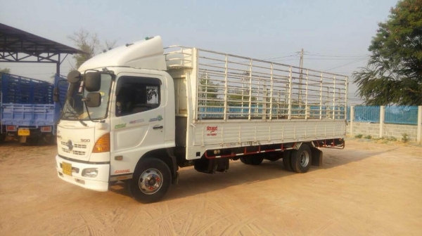 HINO  เมก้า 175 ยาว6.50 ปี54