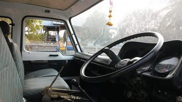 UD CW41  ดั้ม 265 แรง เครื่องดีมากๆ