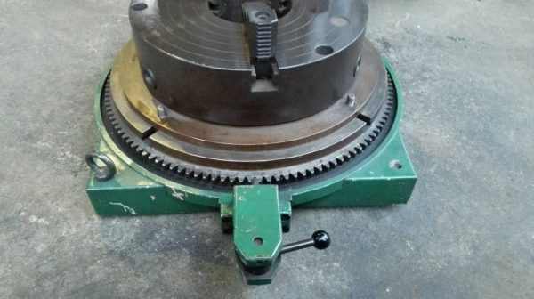 Sell >> หัวแบ่ง 15" หมุนองศาสามจับมีฟันกลับในตัว สเกลบอกอ่านค่า ตัวใหญ่แข็งแรง พร้อมใช้งาน