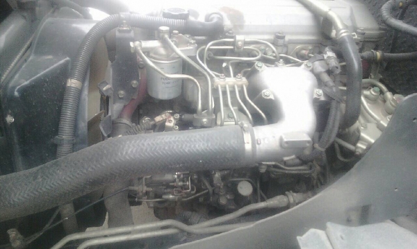 ขายหกล้อ MAGA   175  แรง ยาว 5.60 ม. เจ้าของขายเองครับ