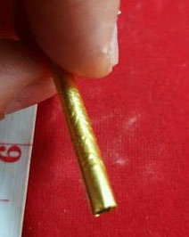 หลวงปู่ทิม วัดละหารไร่ จ.ระยอง ตะกรุดทองแท้ จารยันต์ยาว ลายมือหลวงปู่ เก่าเดิม