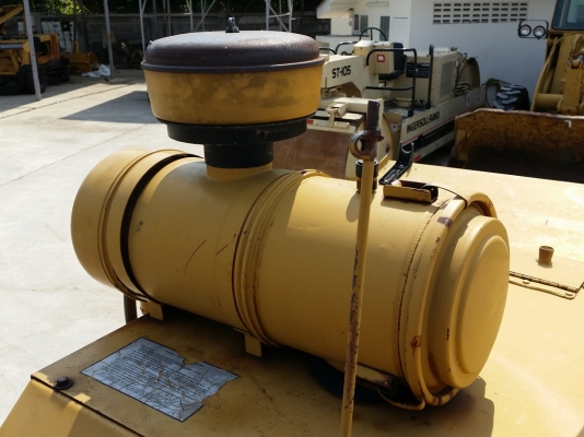 ขายรถบดอัดสั่นสะเทือน 10 ตัน DYNAPAC CC42A นำเข้าจาก USA แท้ 100\% สภาพสวย ไม่เคยใช้งานในไทย ขายรถบดอัดสั่นสะเทือน 10 ตัน DYNAPAC CC42A นำเข้าจาก USA แท้ 100\% สภาพสวย ไม่เคยใช้งานในไทย