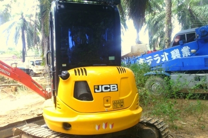 ขาย 750,000 รถแบคโฮ JCB 8035 ZTS  รถเหมือนใหม่ทำงานน้อย 1,700 ชม.เอกสารพร้อมจดทะเบียน 090-772-3710 090-772-3708