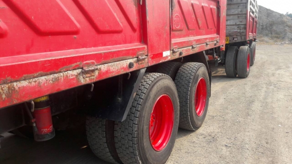 ขายรถบรรทุก 22  ล้อคอกรั้วไม่ดัมพ์ HINO MEGA 320 แรงม้าปี 2551 ไฮสปีด ลูกพ่วงสามมิตร 3 เพลาแท้โรงงานยาว 6.50 เมตร ราคา 1880000