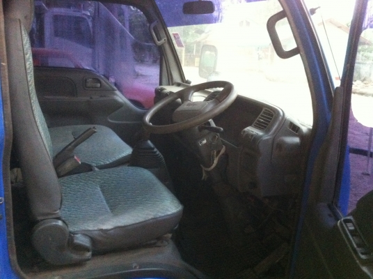 ขายหกล้อดั้มพ์ NKR 135 แรง